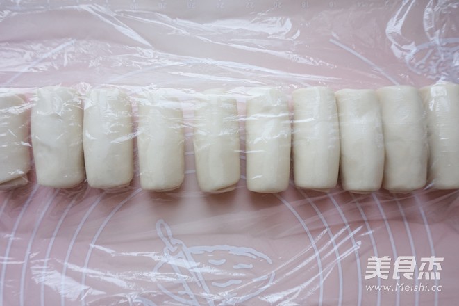 枣泥酥皮卷的做法