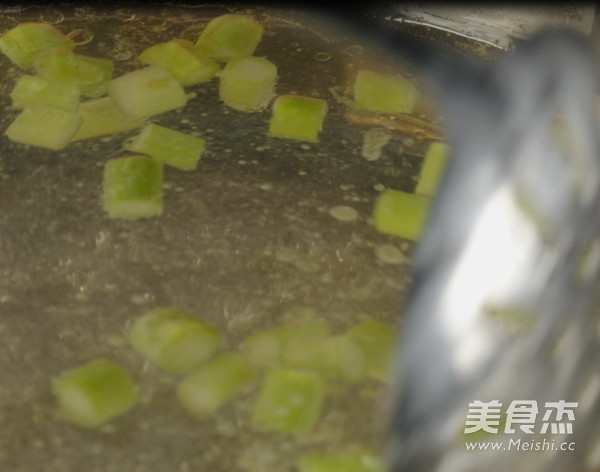 芦笋炒里脊的做法