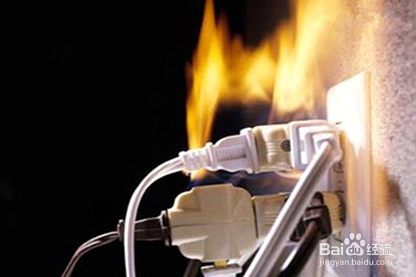 使用干粉ABC灭火器的注意事项有哪些？