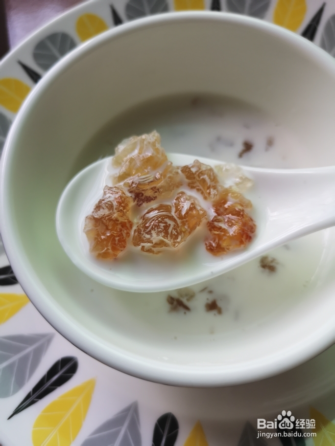 在家也能做的牛奶桃胶