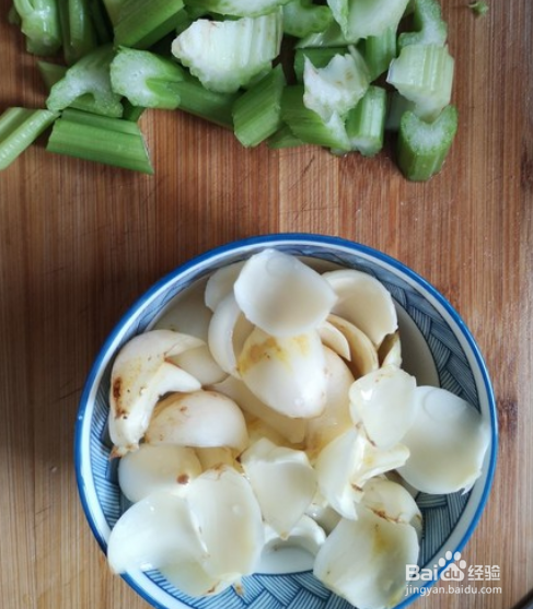 百合西芹炒虾仁