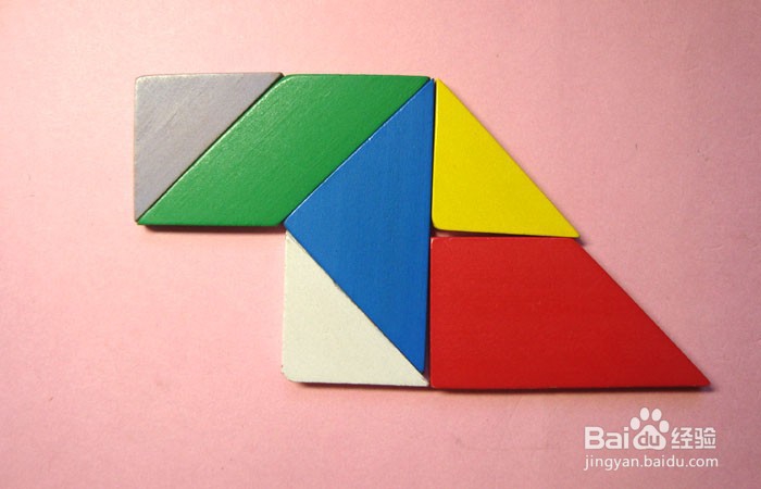 九巧板如何拼出梯形的图形