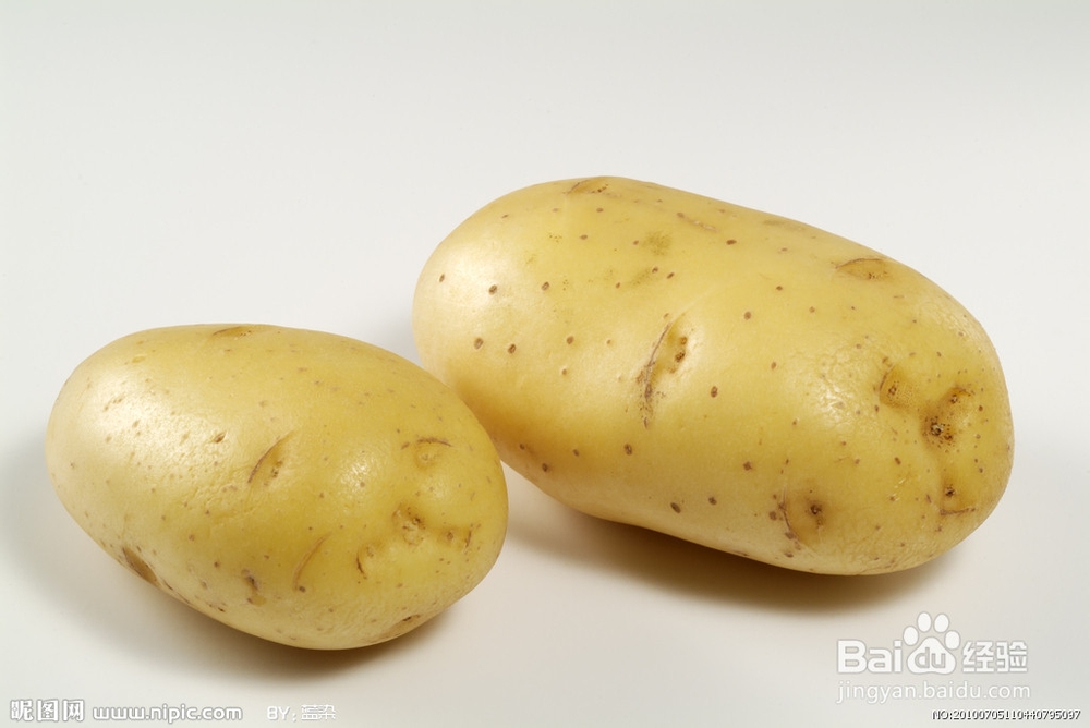 自己动手去除黑眼圈的方法