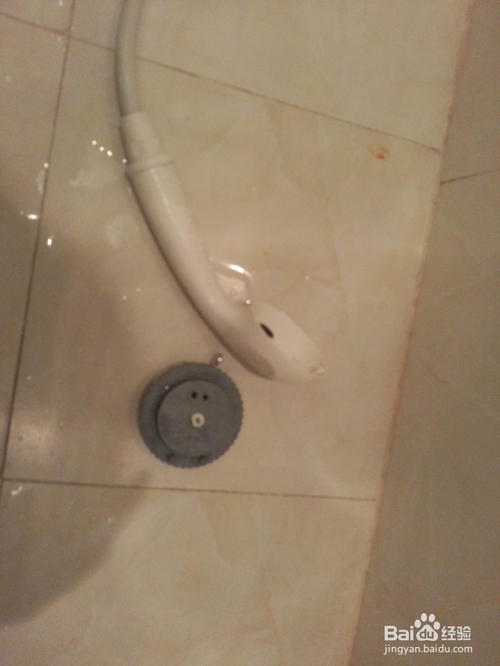 教你如何换掉坏的淋浴头