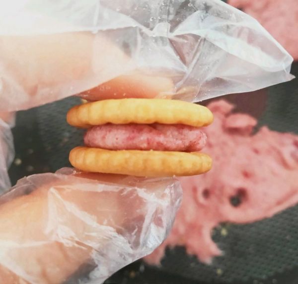 小奇福牛轧饼干