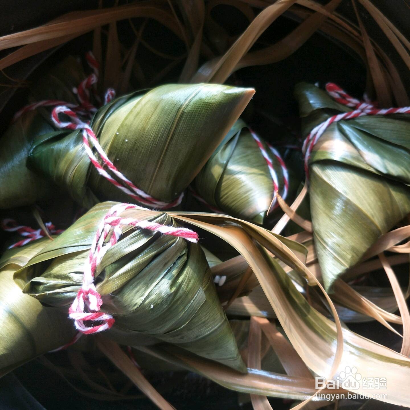 怎么包粽子，扎粽子详细分解步骤是怎样的