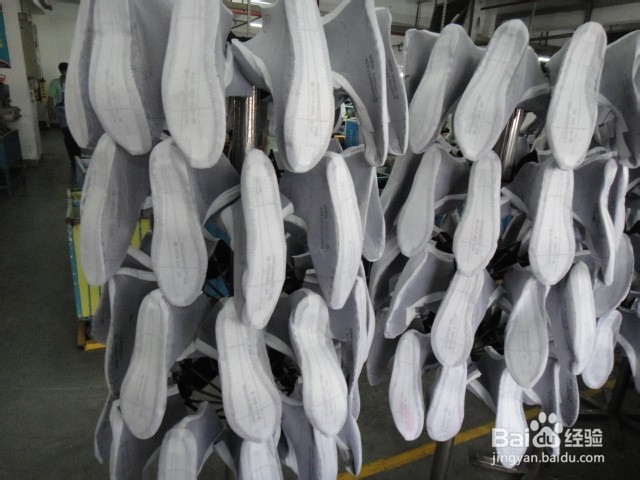 防水户外鞋是怎样做到防水的