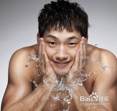 冬季男士油性皮肤保养方法