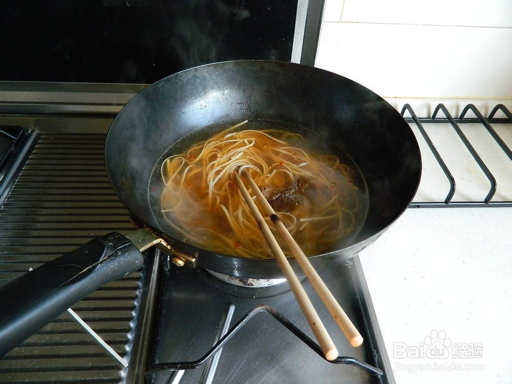 快手早餐：红烧牛肉面