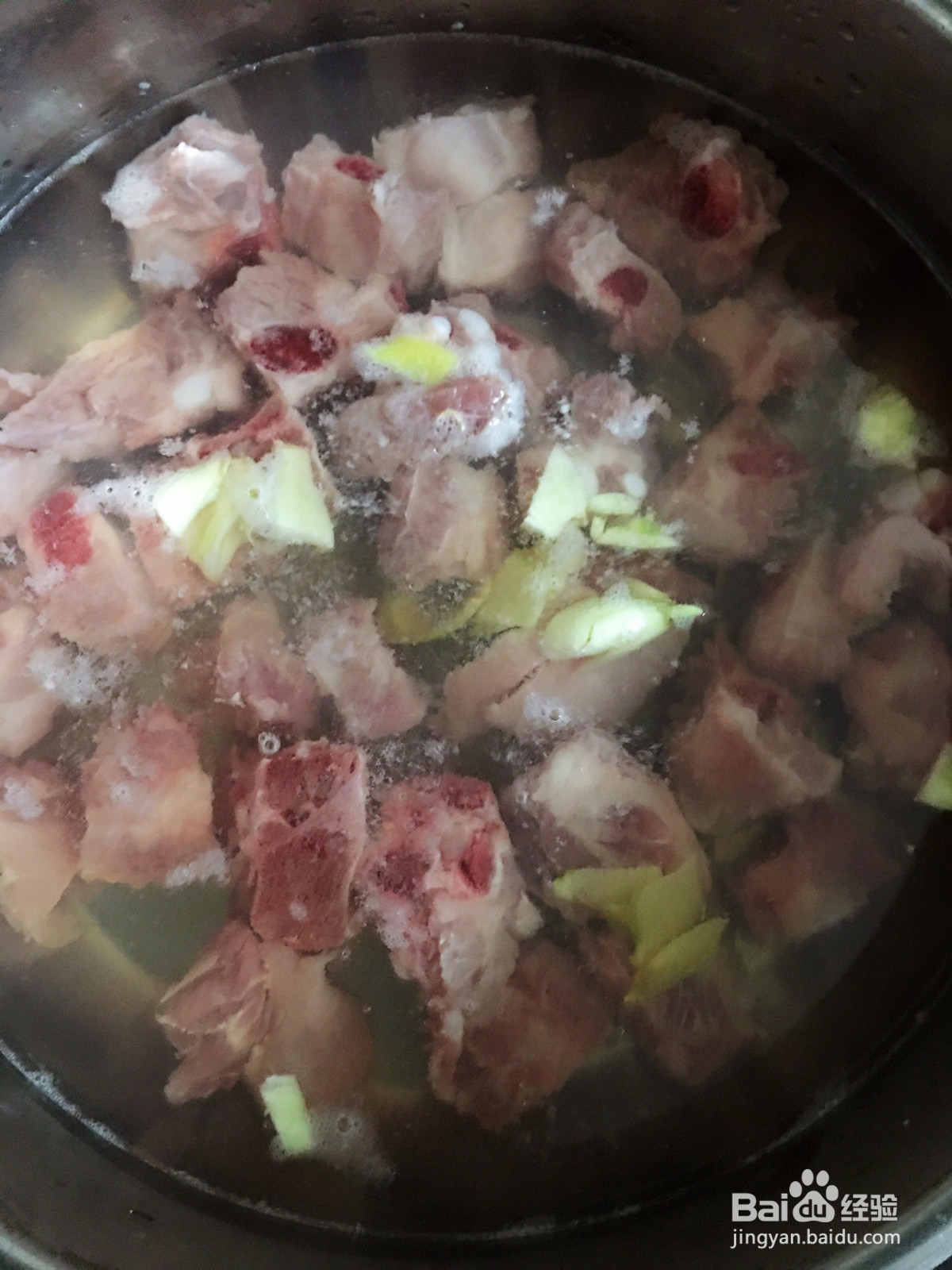 红烧土豆排骨的做法