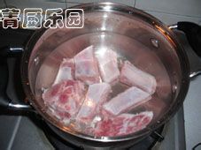 夏季营养笋类排骨汤