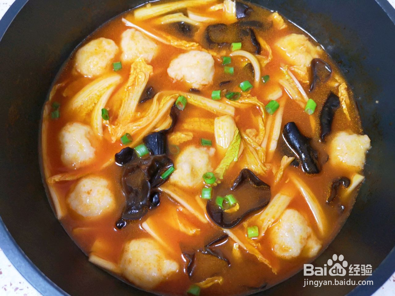 茄汁鱼丸烩菜的做法