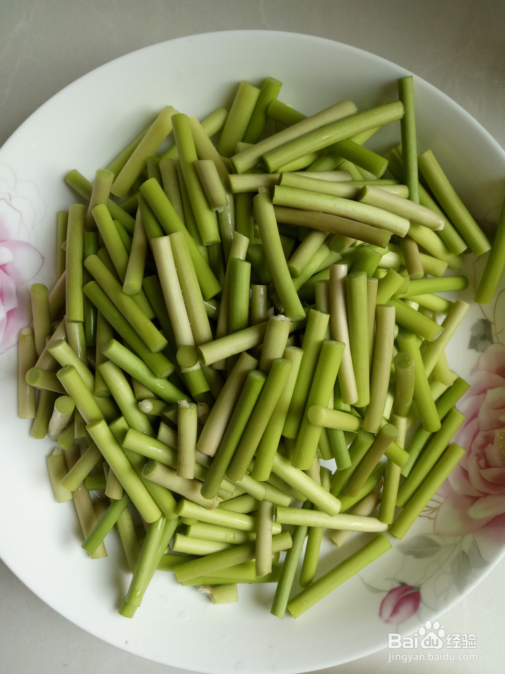 蒜苔炒宽粉的做法