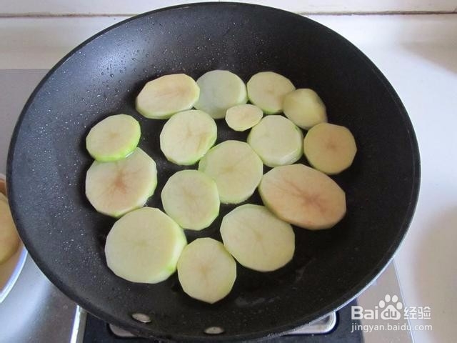 麻辣鸡翅香锅的家常做法