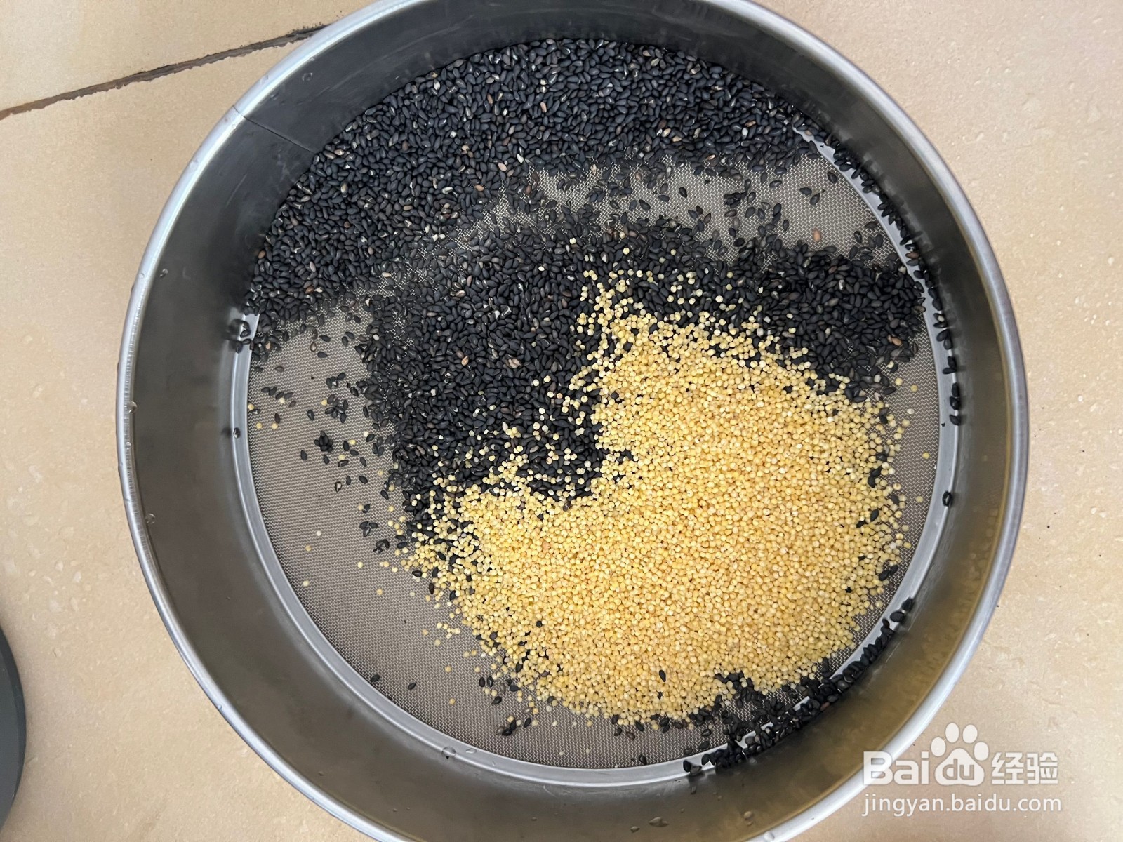 黑豆黑米黑芝麻小米黄豆怎么做好吃？