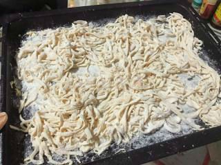 营业丰富的手工南瓜面条