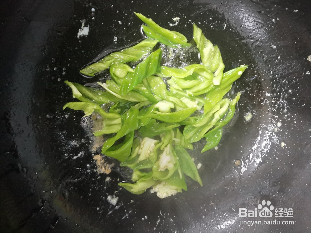 如何做金针菇青椒炒蛋