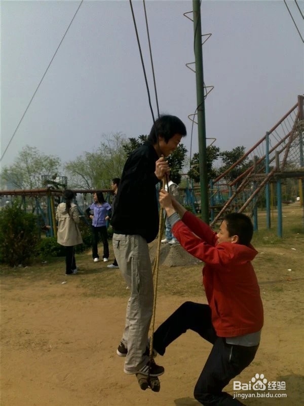 户外运动之双人荡秋千技巧