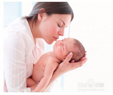 婴幼儿吃奶后如何防止呛奶,吐奶