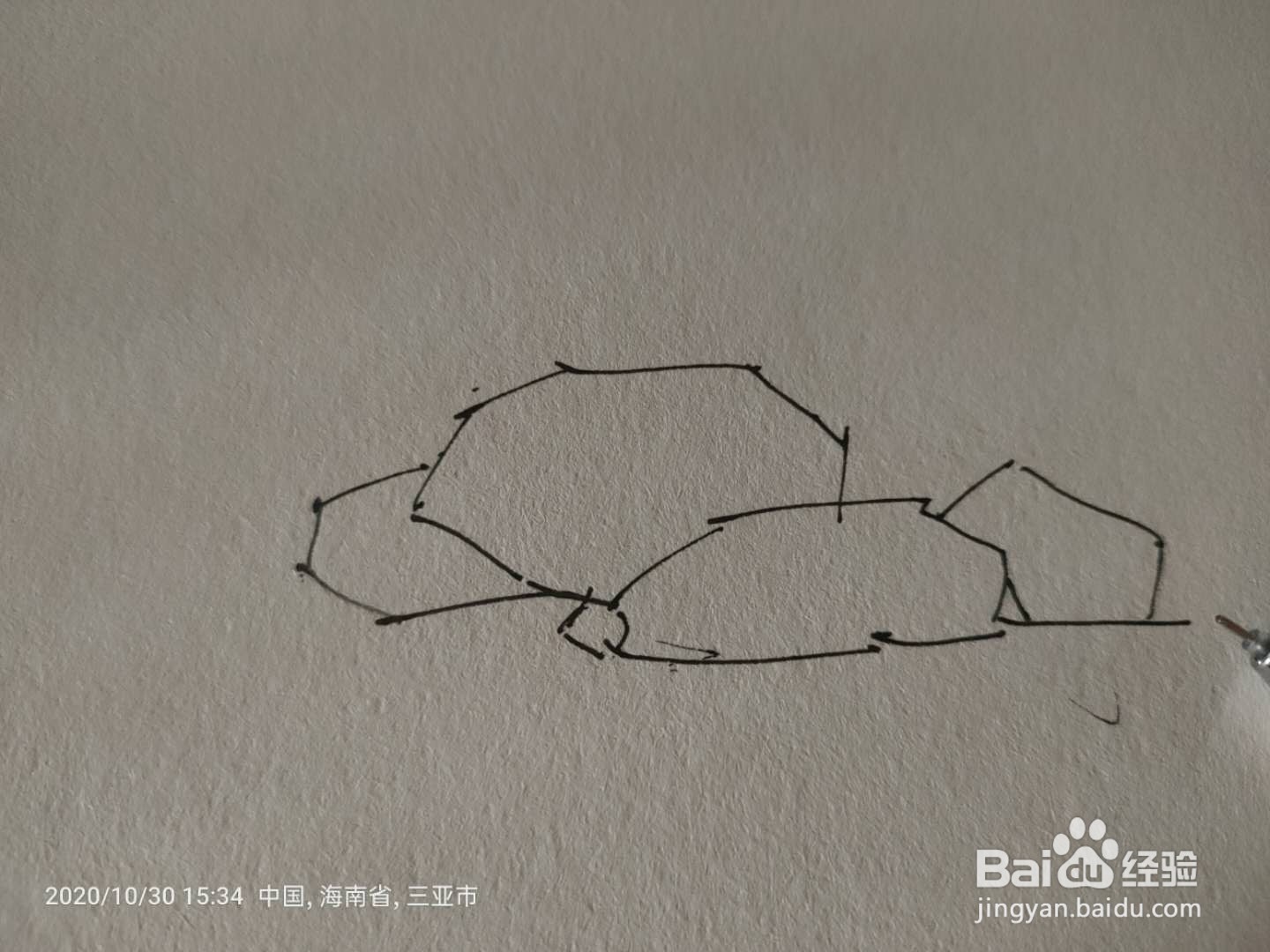 手绘中性笔绘石头