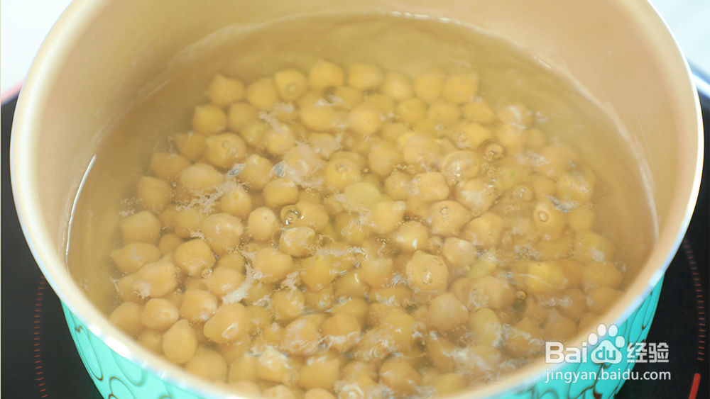 酥到掉渣的鹰嘴豆枣糕