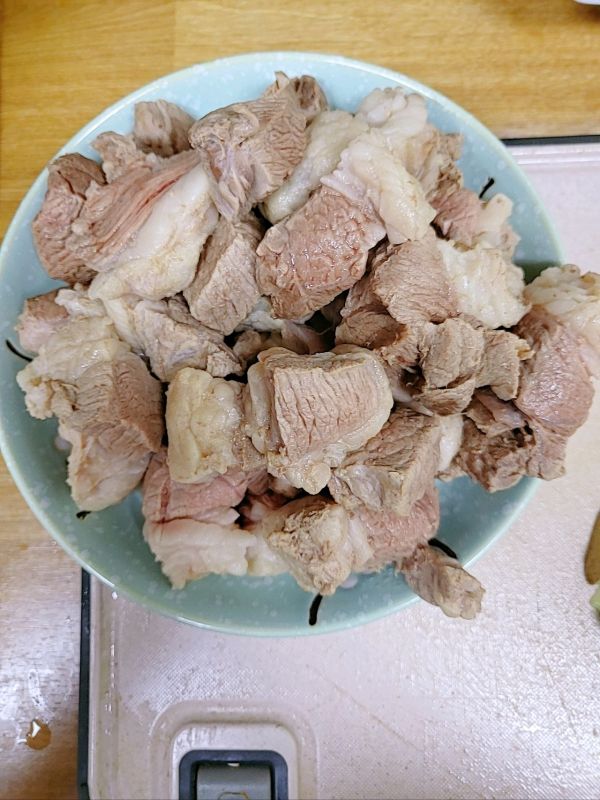 羊腿肉炖白萝卜