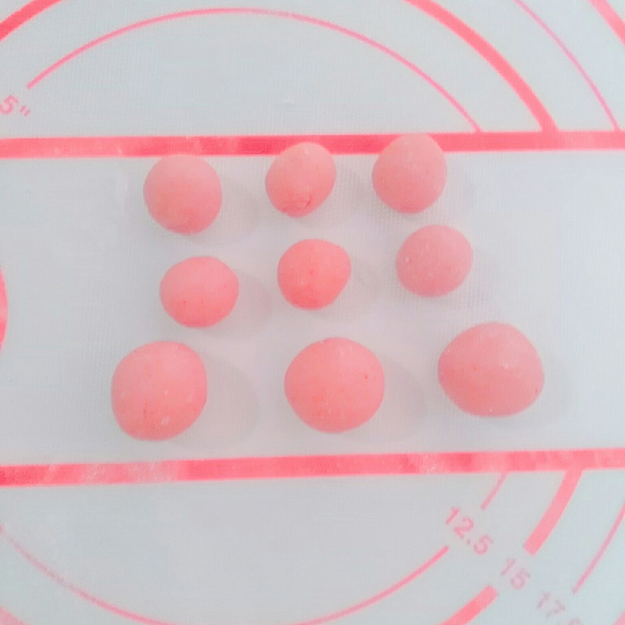 萌萌的卷翘尾巴的小猪馒头，女生必备技能