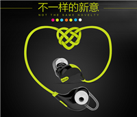 什么耳机适合跑步时佩戴？