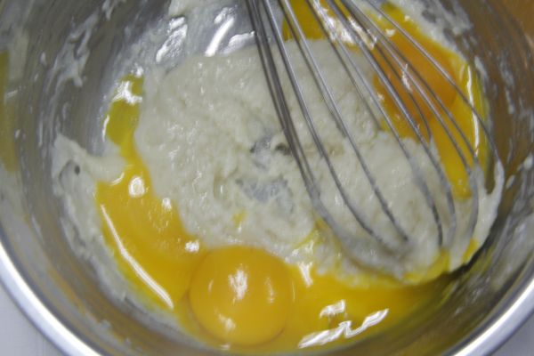 蔓越梅戚风蛋糕