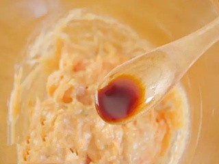 虾肉鸡蛋杯怎么做?