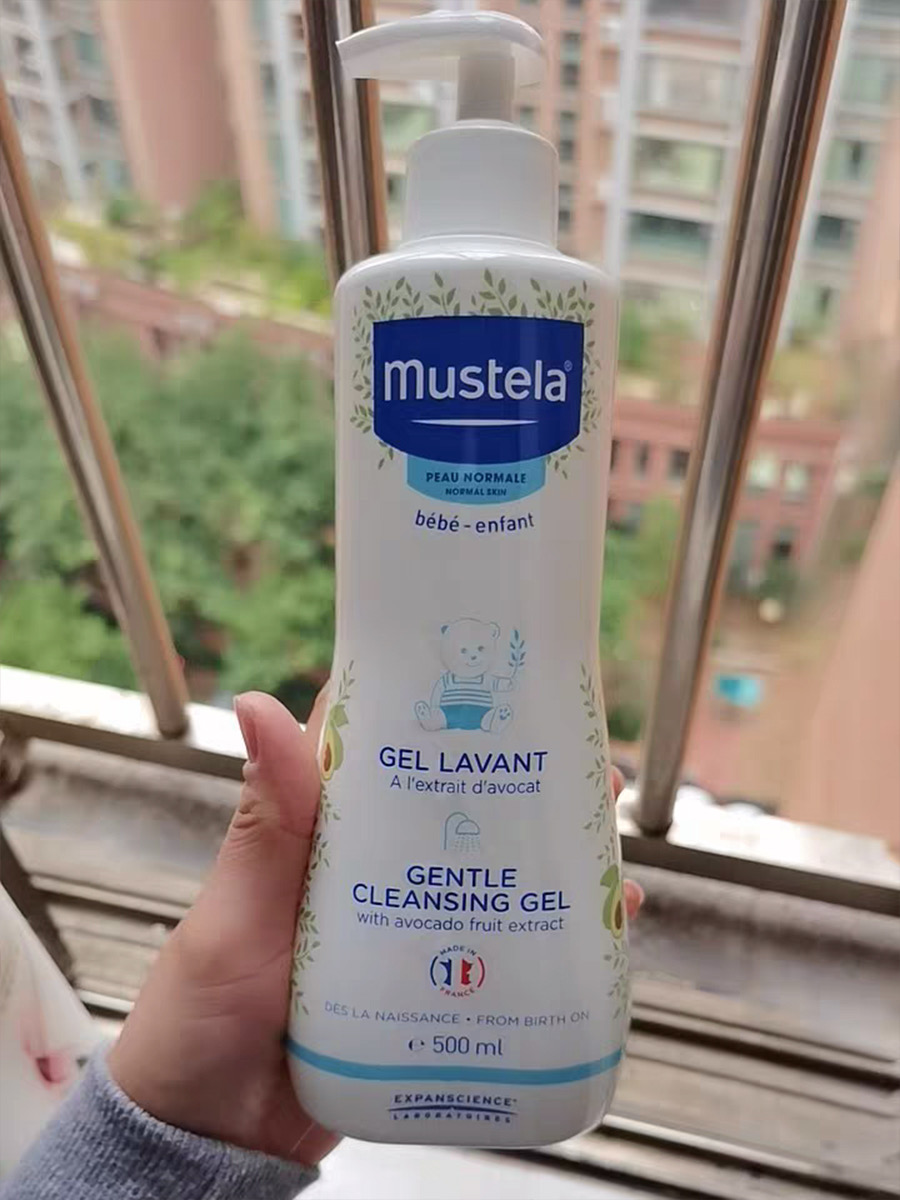 换季洗护产品选的对,宝宝肌肤水润不干燥