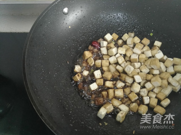 肉丁榨菜炒豆腐