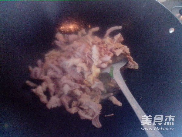 泡菜炒鸭肠的做法