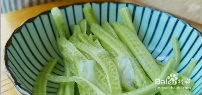 如何做腌黄瓜？
