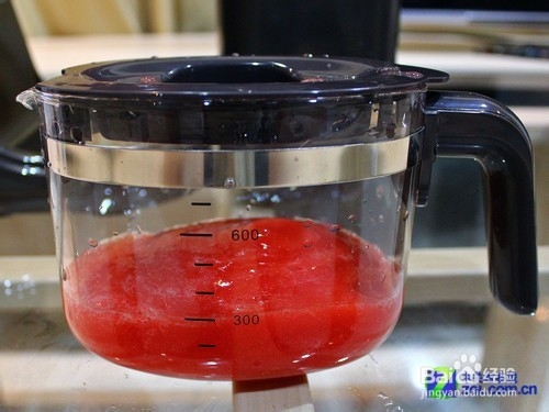 用原汁机制作番茄酱