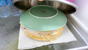 草莓芒果千层蛋糕教程