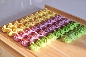 三色白菜猪肉水饺