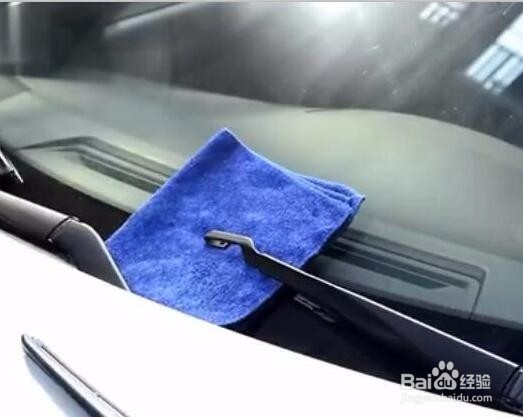 汽车雨刮器拆卸安装方式