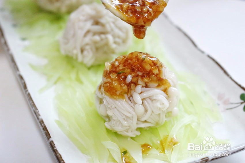 莴苣金针菇球