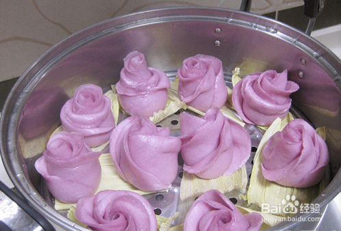 有牛奶味的紫薯玫瑰花卷怎么做的