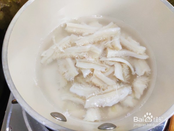 香气十足酱炖牛肚