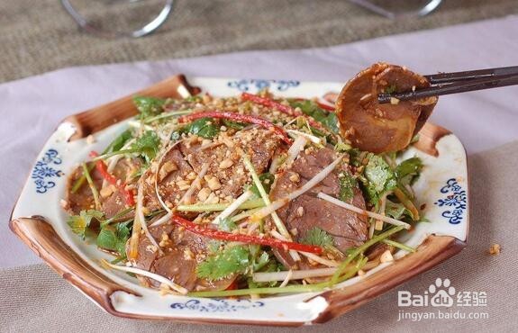 日常生活中应避免给孩子吃哪些不利于健康的食物