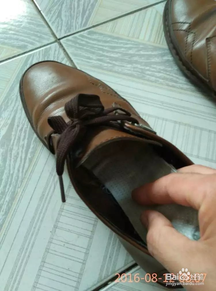 简单除脚臭鞋臭方法