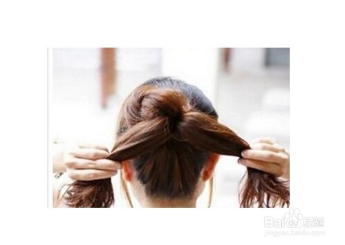 韩式花苞头扎法步骤