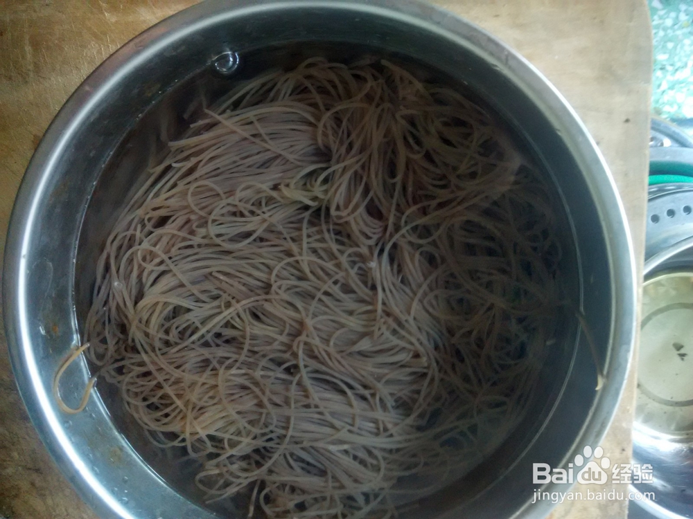 开水泡韩国冷面