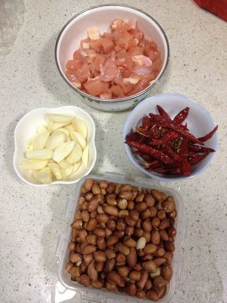 香脆花生鸡米丁