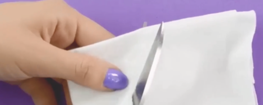 给芭比娃娃做衣服简单教程