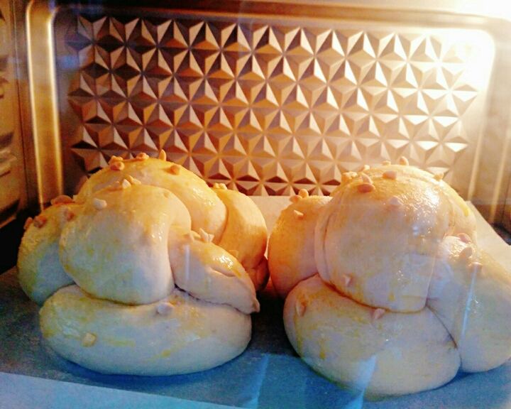 农庄豆渣花环面包的做法，妈妈们学会了吗？