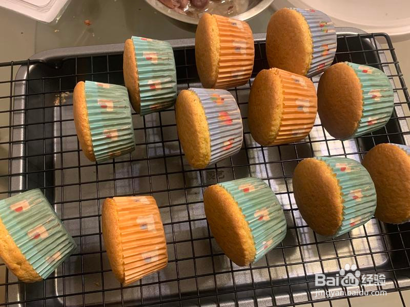 拔丝纸杯蛋糕的做法