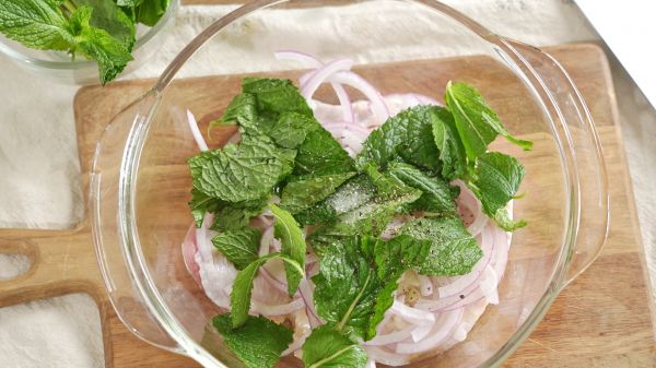 泰式薄荷脆皮鸡